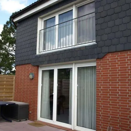 Kampweg 28 Holiday home *
