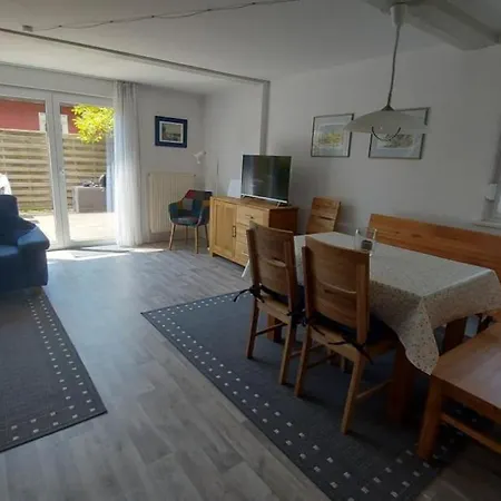 Kampweg 28 Holiday home *